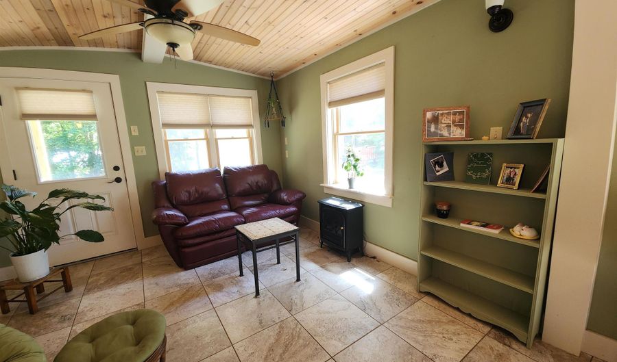 15 B Keyes Hollow Rd, Acworth, NH 03607 - 2 Beds, 2 Bath