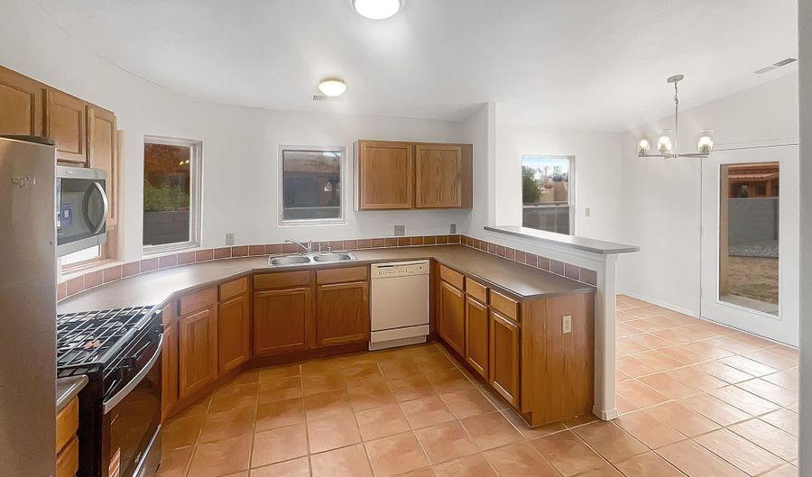 6920 Boca Negra Pl NW, Albuquerque, NM 87120 - 3 Beds, 2 Bath