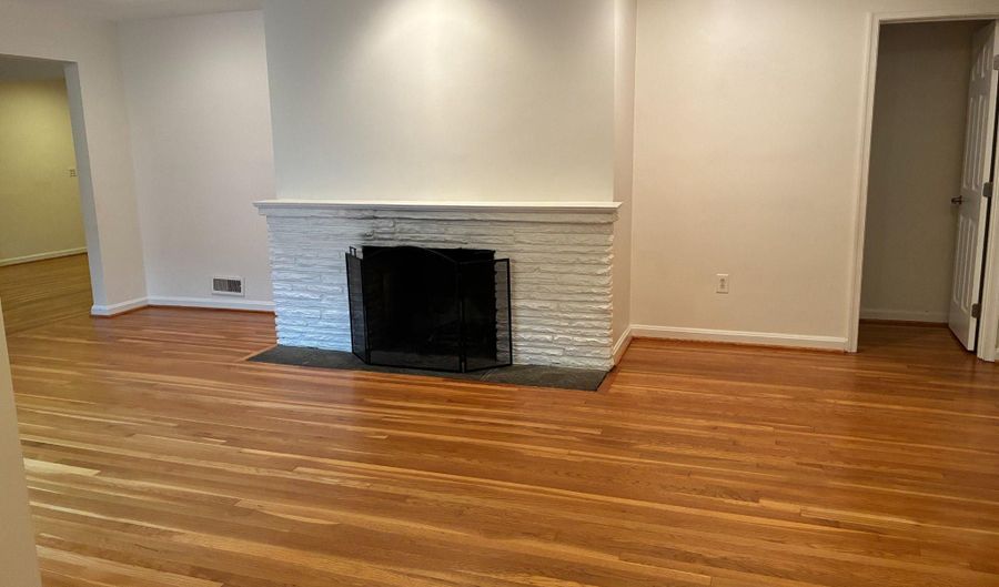 5311 SANGAMORE Rd, Bethesda, MD 20816 - 5 Beds, 4 Bath