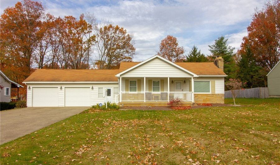 4972 Norquest Blvd, Austintown, OH 44515 - 3 Beds, 2 Bath