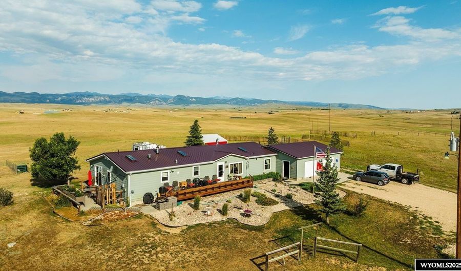 555 Trabing Rd, Buffalo, WY 82834 - 3 Beds, 2 Bath
