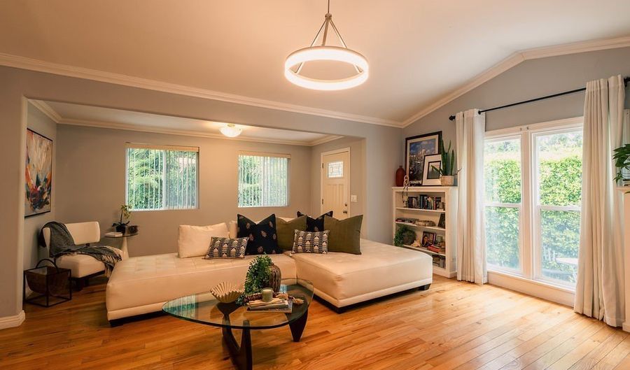 7122 De Longpre /7124, Los Angeles, CA 90046 - 4 Beds, 4 Bath
