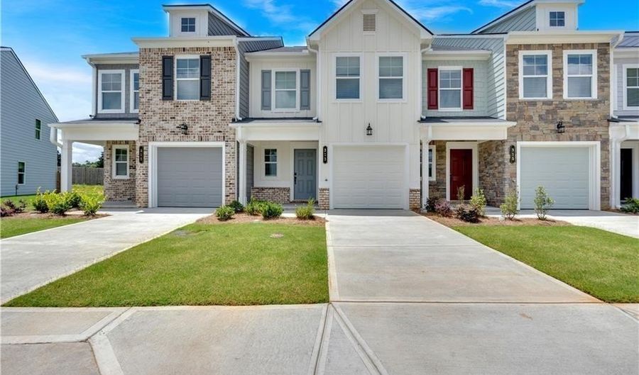 313 Rolling Green Rd, Adairsville, GA 30103 - 3 Beds, 3 Bath