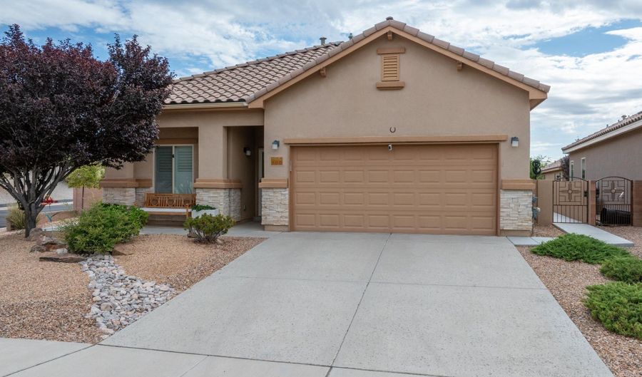 800 Purple Aster Dr, Bernalillo, NM 87004 - 2 Beds, 2 Bath