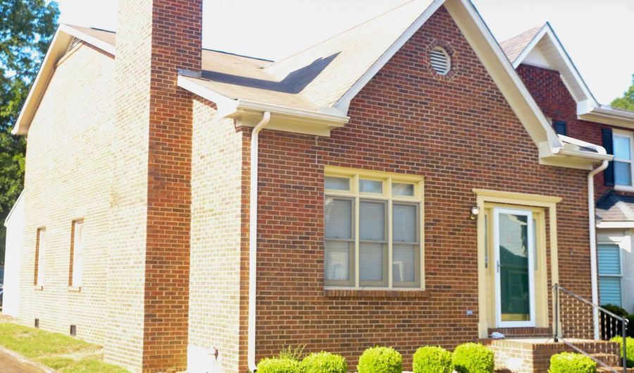 1519 CAMBRIDGE Pl, Anniston, AL 36207 - 2 Beds, 2 Bath