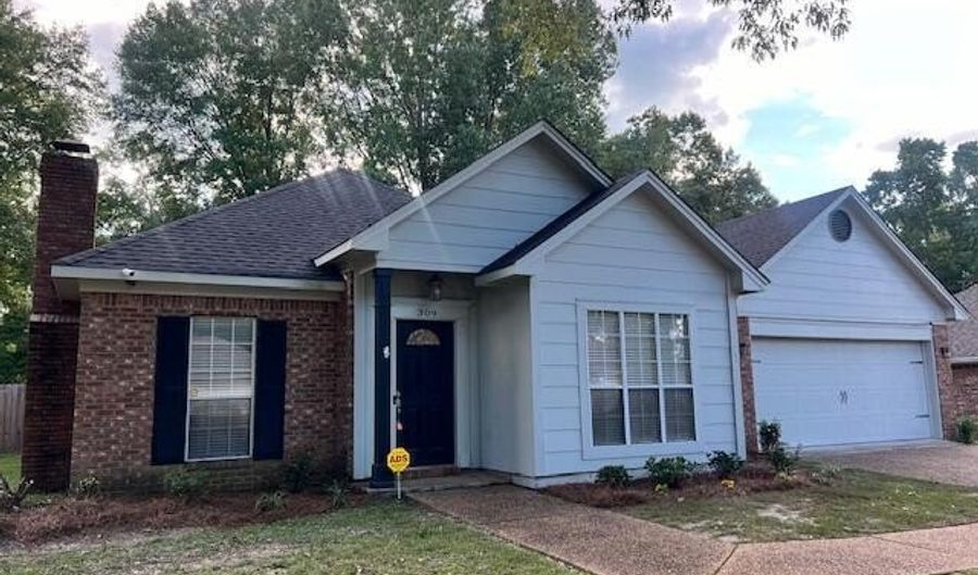 309 Water Oak Rd, Brandon, MS 39047 - 3 Beds, 2 Bath