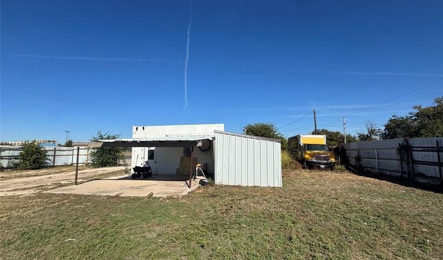 1699 N Treadaway Blvd, Abilene, TX 79601 - 0 Beds, 0 Bath