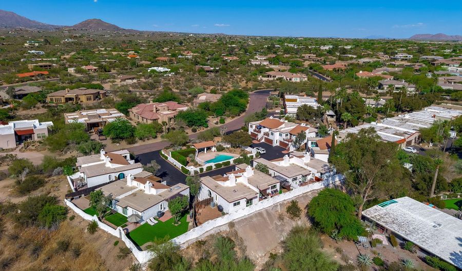 7501 E HAPPY HOLLOW Dr 5, Carefree, AZ 85377 - 2 Beds, 1 Bath