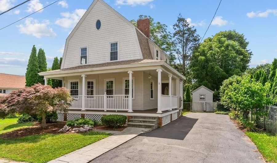 11 Taft St, Coventry, RI 02816 - 4 Beds, 2 Bath