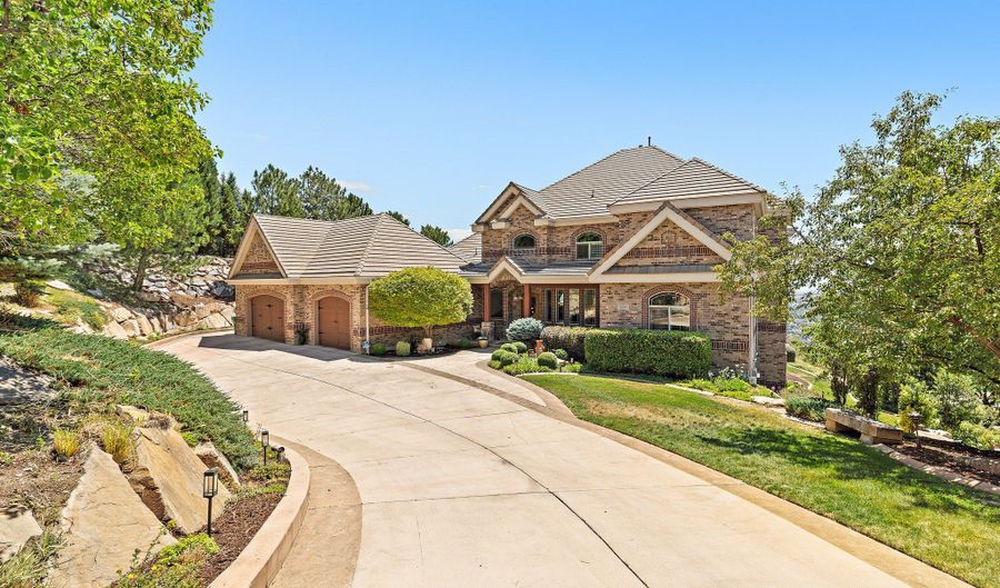 3331 W BEAR CANYON Ln N, Cedar Hills, UT 84062 - 6 Beds, 5 Bath