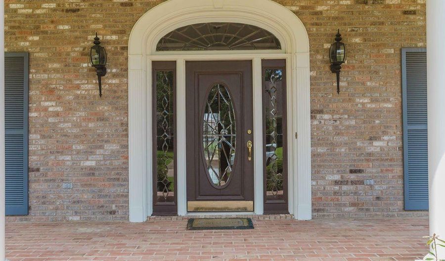837 Southwind Ln, Brandon, MS 39047 - 4 Beds, 3 Bath