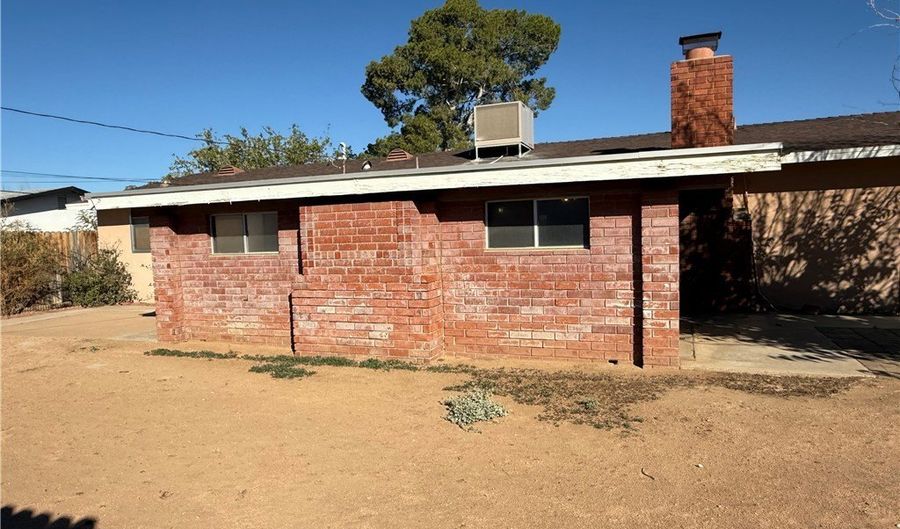 22745 Anoka Rd, Apple Valley, CA 92308 - 4 Beds, 2 Bath