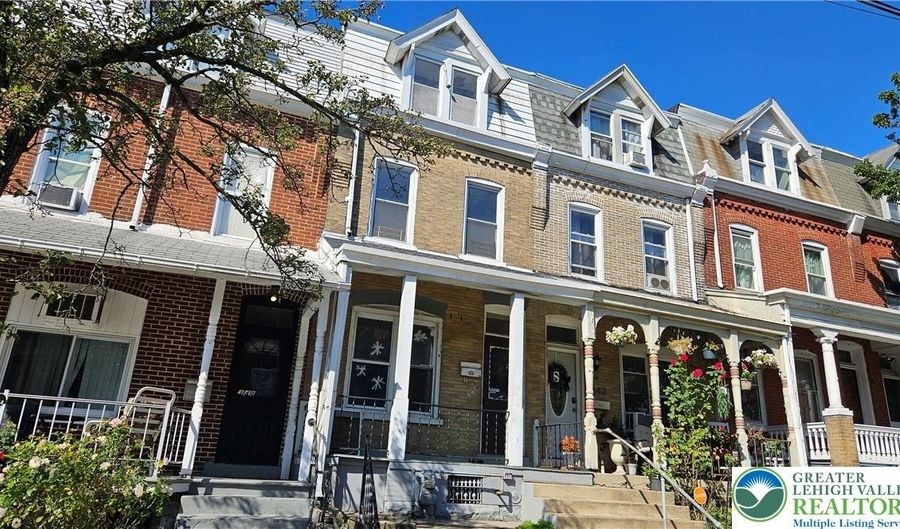 440 N 4th St, Allentown, PA 18102 - 4 Beds, 2 Bath