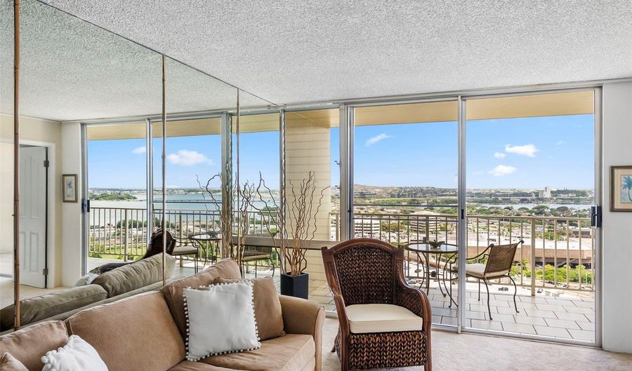 98-099 Uao Pl 2001, Aiea, HI 96701 - 2 Beds, 2 Bath