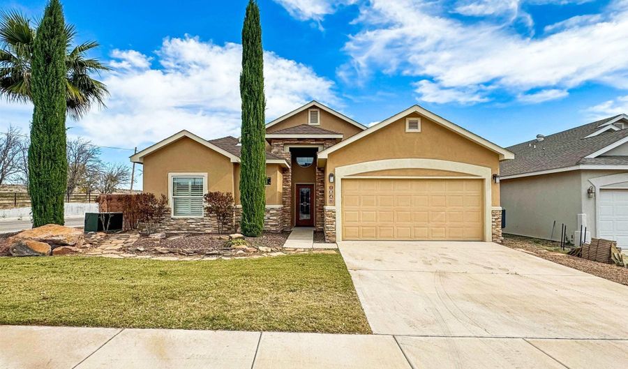 1840 Amber Ct, Carlsbad, NM 88220 - 3 Beds, 2 Bath