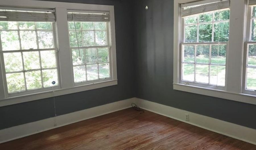 631 W. Chickasaw, Brookhaven, MS 39601 - 3 Beds, 2 Bath