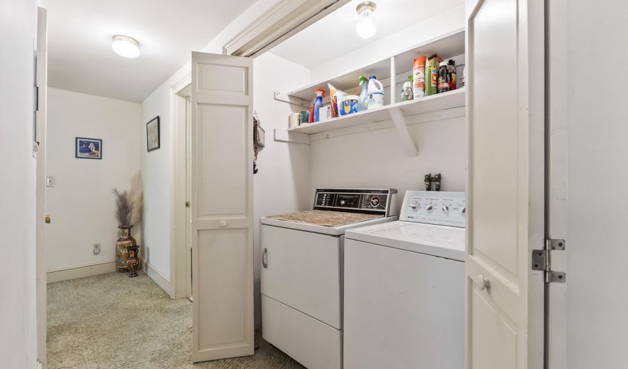 24 Parkwood Dr, Augusta, ME 04330 - 2 Beds, 2 Bath