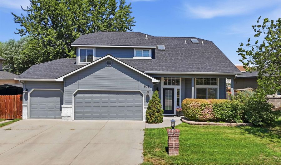 13922 W Dominion Ct, Boise, ID 83713 - 4 Beds, 3 Bath