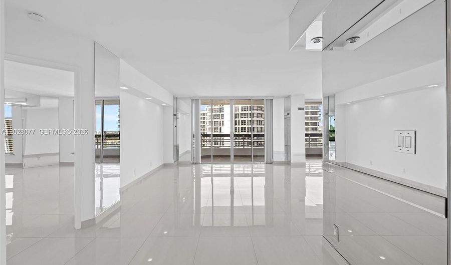 19195 NE 36th Ct 2705, Aventura, FL 33180 - 2 Beds, 2 Bath