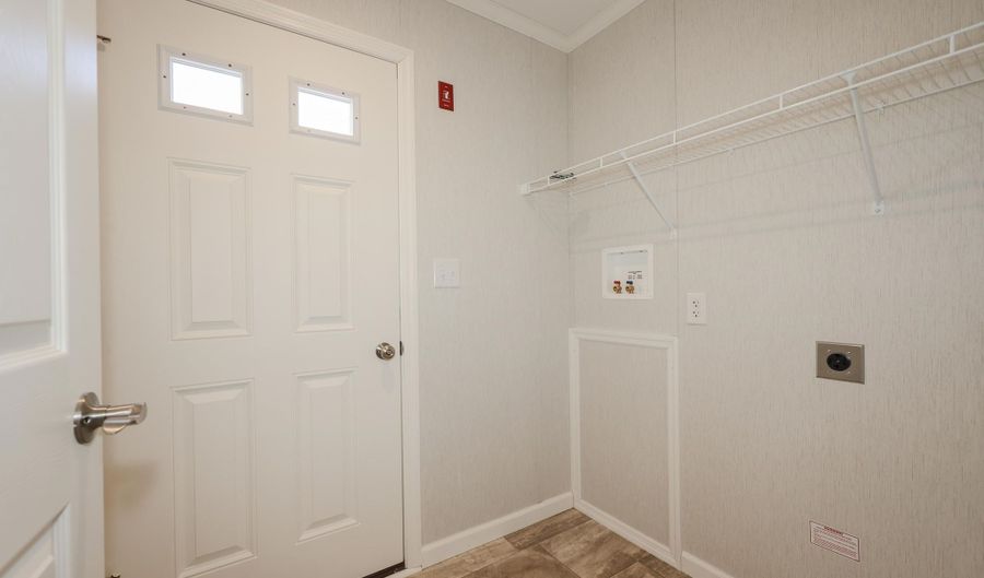 19 Parker Ave, Raymond, NH 03077 - 2 Beds, 2 Bath