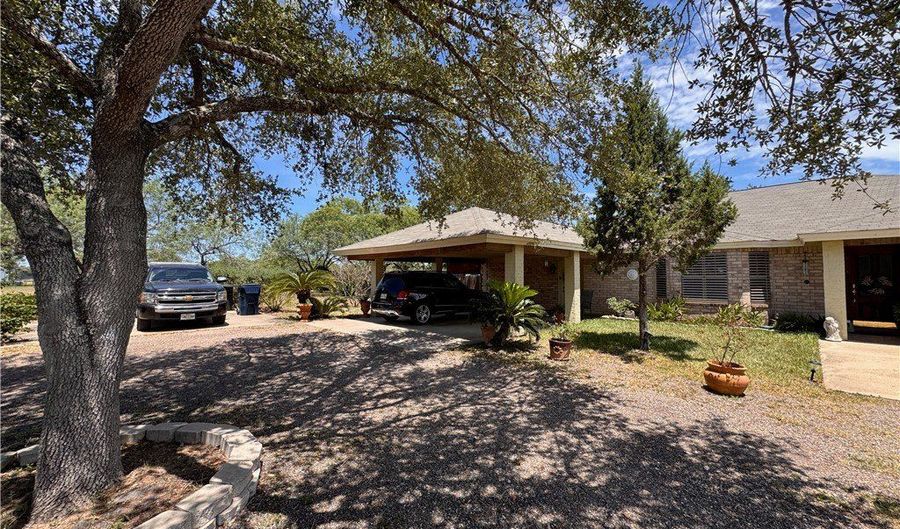 296 County Road 1601, Alice, TX 78332 - 3 Beds, 2 Bath