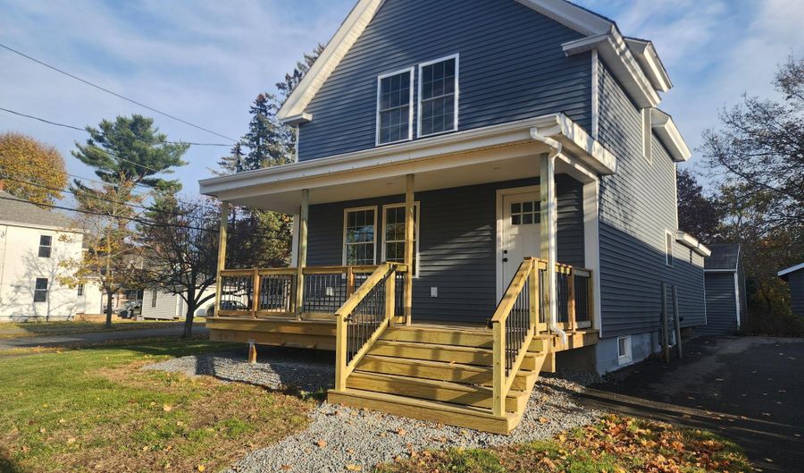 22 14th St, Bangor, ME 04401 - 3 Beds, 0 Bath