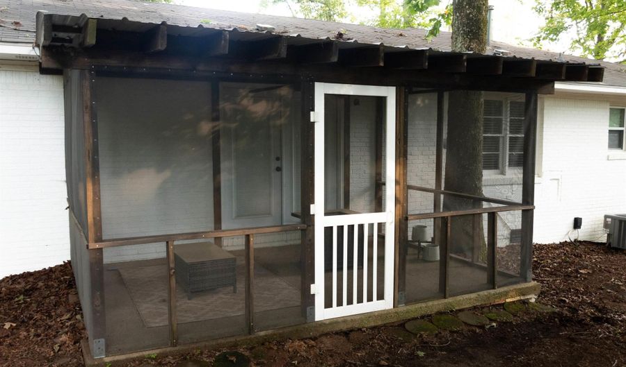 808 12th Ave NW, Arab, AL 35016 - 3 Beds, 2 Bath