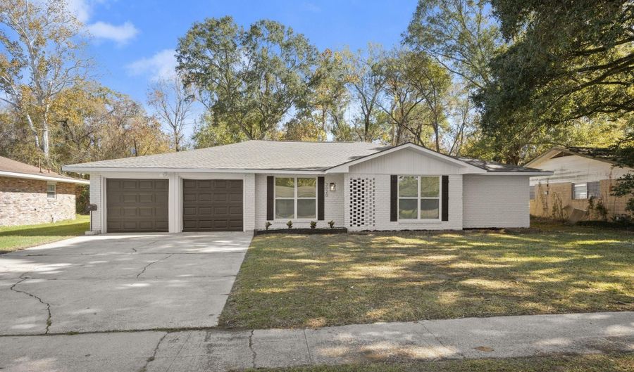 3020 Woodglynn Dr, Baton Rouge, LA 70814 - 7 Beds, 3 Bath