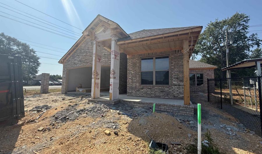 3851 Spencer Crossing Dr, Bryant, AR 72022 - 3 Beds, 2 Bath
