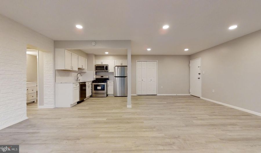 1822 METZEROTT Rd 305, Adelphi, MD 20783 - 2 Beds, 1 Bath