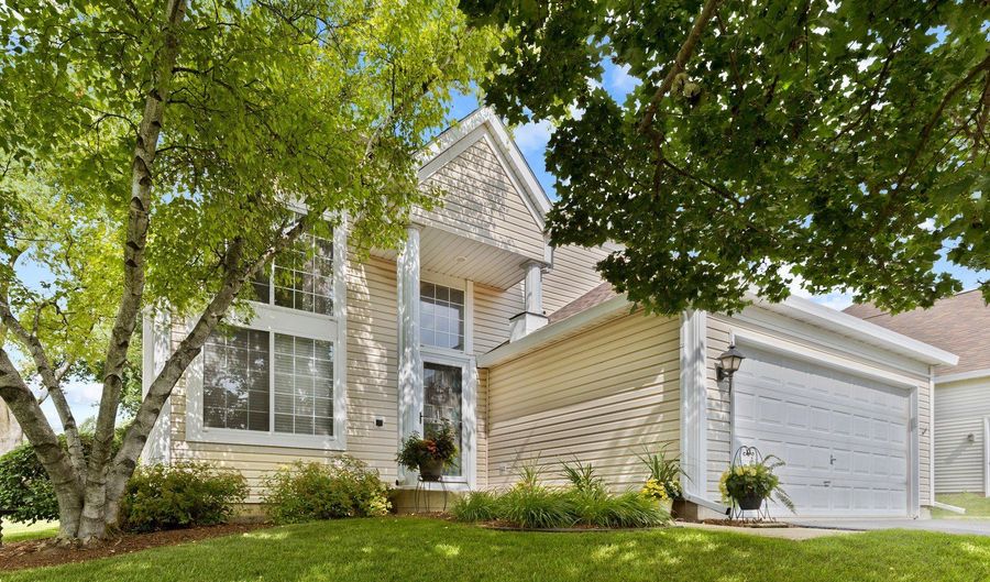 410 BRIARWOOD Ln, Algonquin, IL 60102 - 3 Beds, 3 Bath
