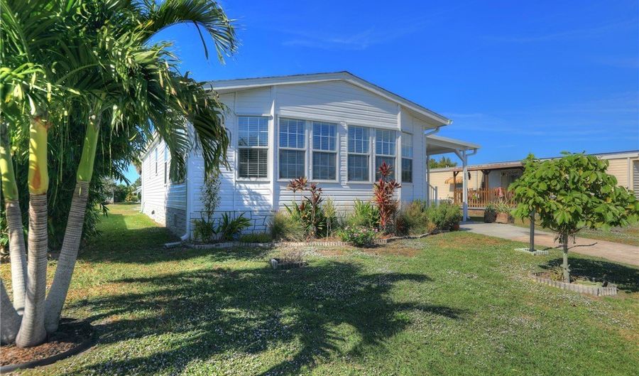 838 Wren Cir, Barefoot Bay, FL 32976 - 2 Beds, 2 Bath