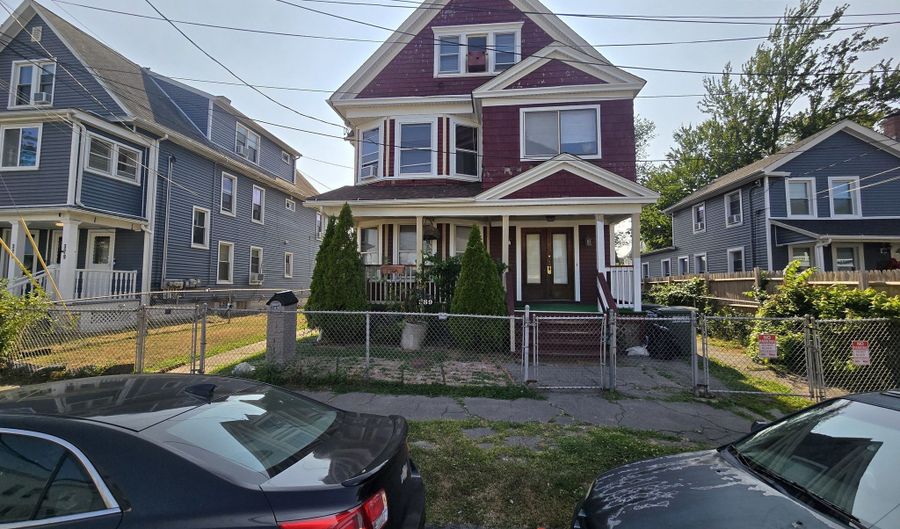 389 Carroll Ave, Bridgeport, CT 06607 - 2 Beds, 1 Bath