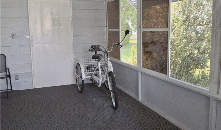 925 Sequoia St, Barefoot Bay, FL 32976 - 2 Beds, 2 Bath