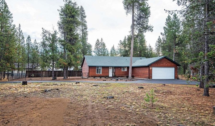 55918 Snow Goose Rd, Bend, OR 97707 - 3 Beds, 2 Bath