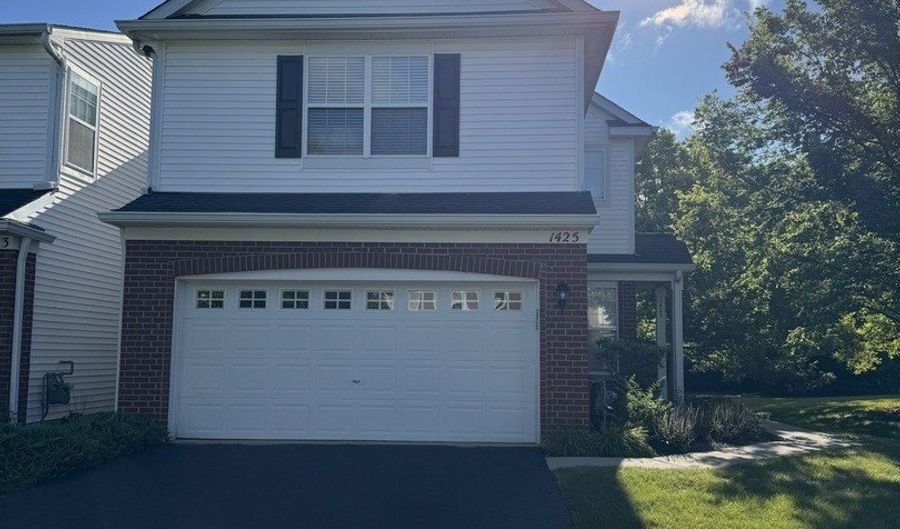 1425 MILLBROOK Dr, Algonquin, IL 60102 - 3 Beds, 3 Bath