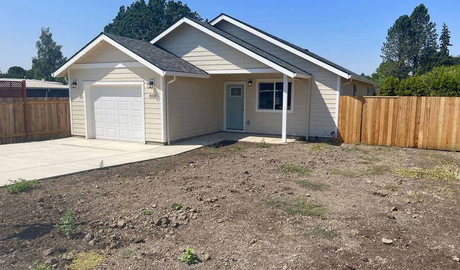 300 N JELLISON St, Amity, OR 97101 - 3 Beds, 2 Bath