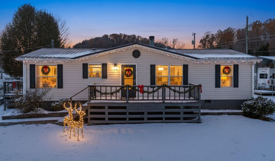 921 Rocky Summit Rd, Bean Station, TN 37708 - 3 Beds, 2 Bath