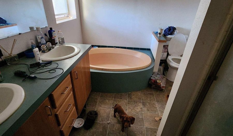 911 York # 82 St 82, Aumsville, OR 97325 - 3 Beds, 2 Bath