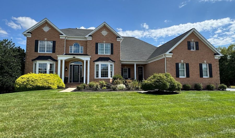 43116 UNISON KNOLL Cir, Ashburn, VA 20148 - 5 Beds, 6 Bath