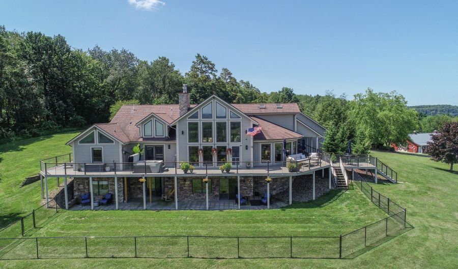 2325 ACCIDENT FRIENDSVILLE Rd, Accident, MD 21520 - 4 Beds, 5 Bath