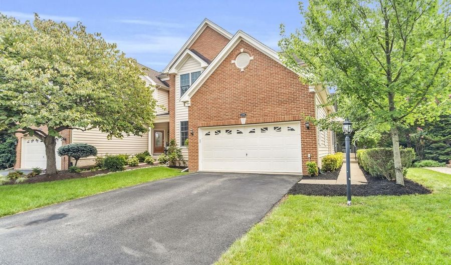 42985 PASCALE Ter, Ashburn, VA 20148 - 4 Beds, 4 Bath
