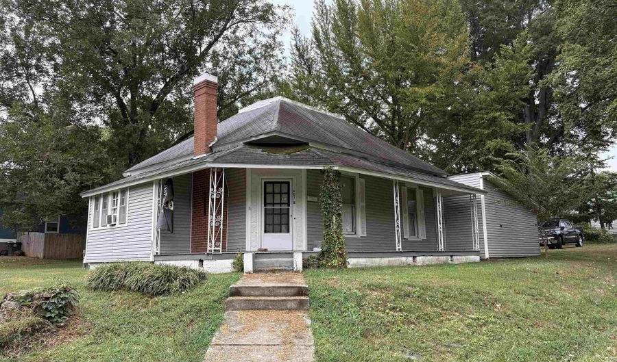 601 Grace Ave, Athens, AL 35611 - 2 Beds, 1 Bath