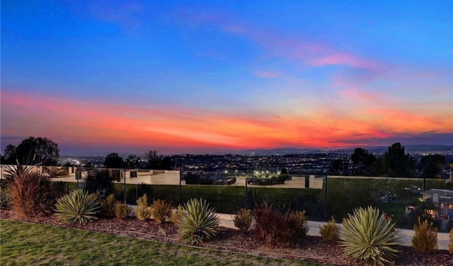 7663 E Corto, Anaheim, CA 92808 - 5 Beds, 6 Bath