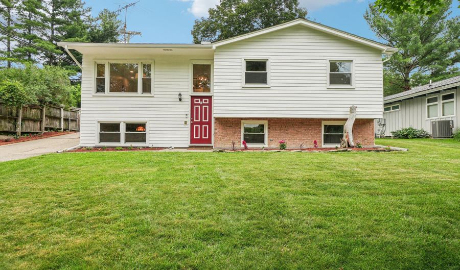 3110 Hilltop Dr, Ann Arbor, MI 48103 - 3 Beds, 2 Bath