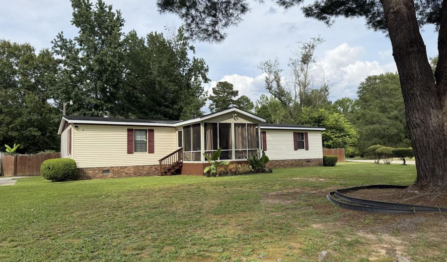 1013 Driftwood Ct, Sumter, SC 29154 - 3 Beds, 2 Bath