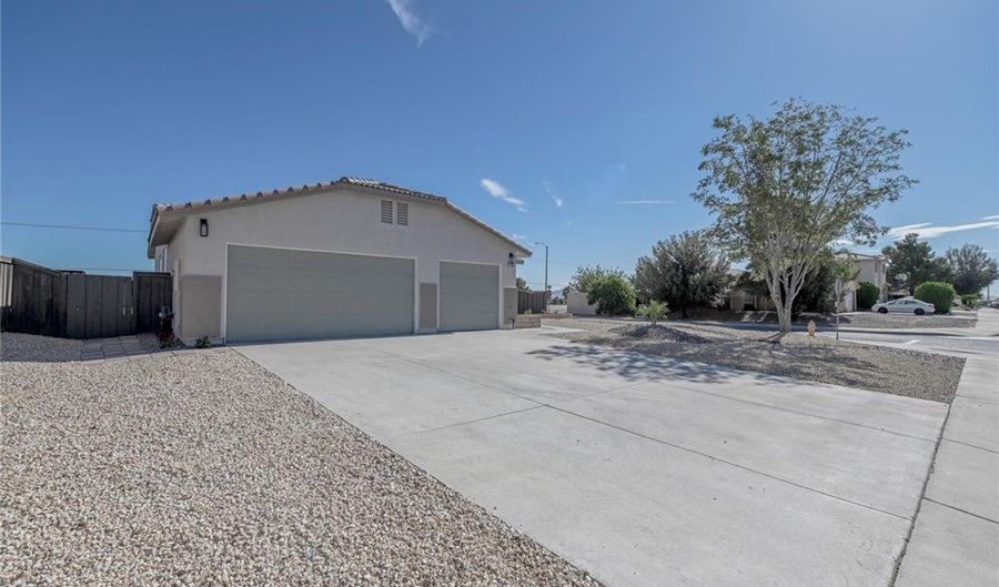 11490 Autumn St, Adelanto, CA 92301 - 4 Beds, 2 Bath