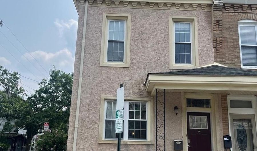 389 CONARROE St, Philadelphia, PA 19128 - 4 Beds, 4 Bath
