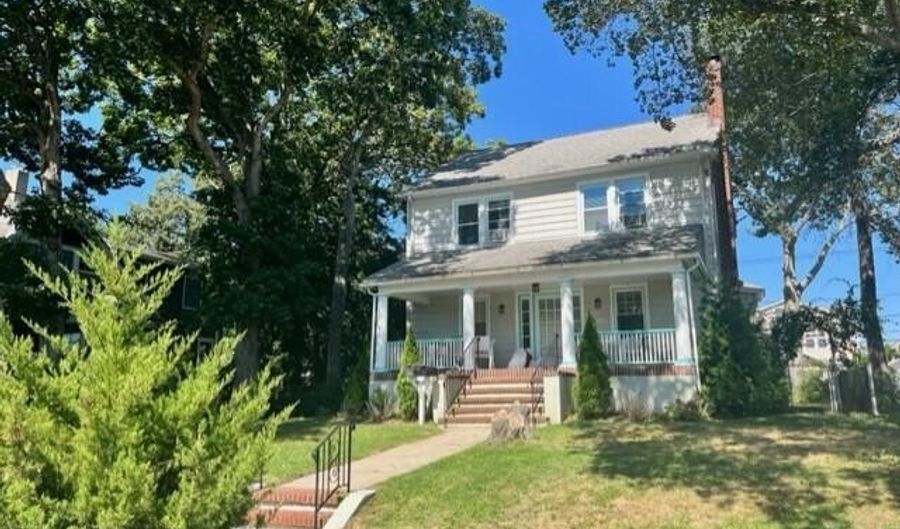 222 Woodland Ave SUMMER, Avon By The Sea, NJ 07717 - 4 Beds, 2 Bath