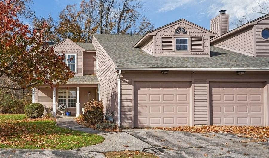 15 Nipmuc Trl A, North Providence, RI 02904 - 2 Beds, 2 Bath